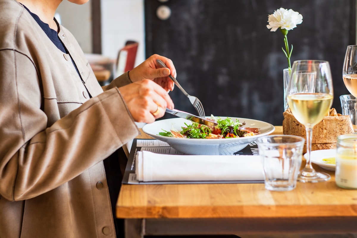 Nutrient timing throughout the day